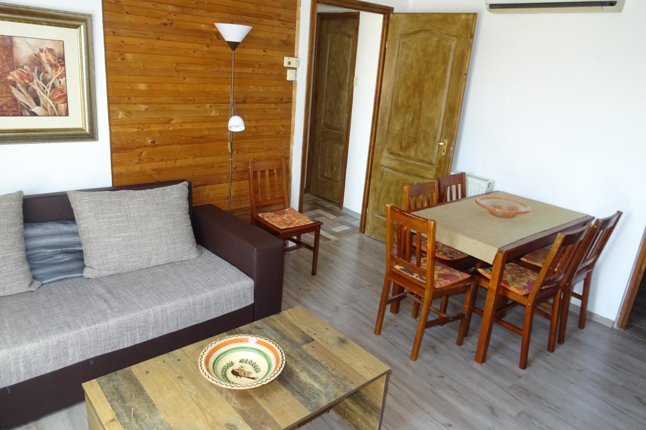 Magdalena Apartman เอ็กเกอร์ ภายนอก รูปภาพ